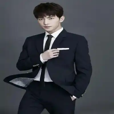 杜芳文